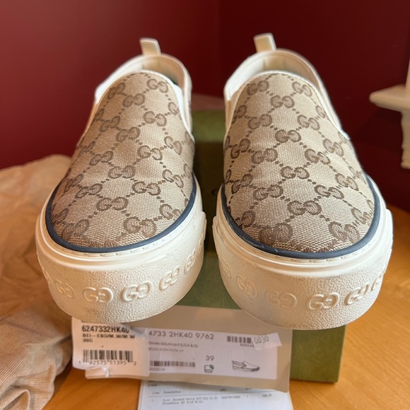 Gucci Tennis 1977 GG Supreme Logo Canvas Flat Slip On Sneakers Shoes Sz 39 - Picture 3 of 8
